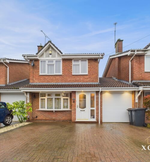 3 Lowry Close, CV12 8DG