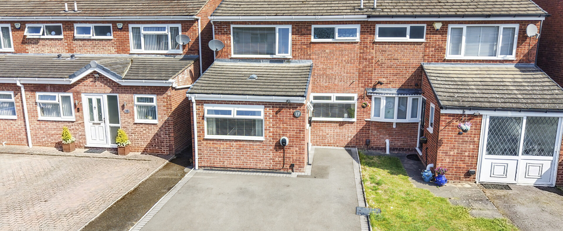 17 Cranborne Chase, CV2 2JH